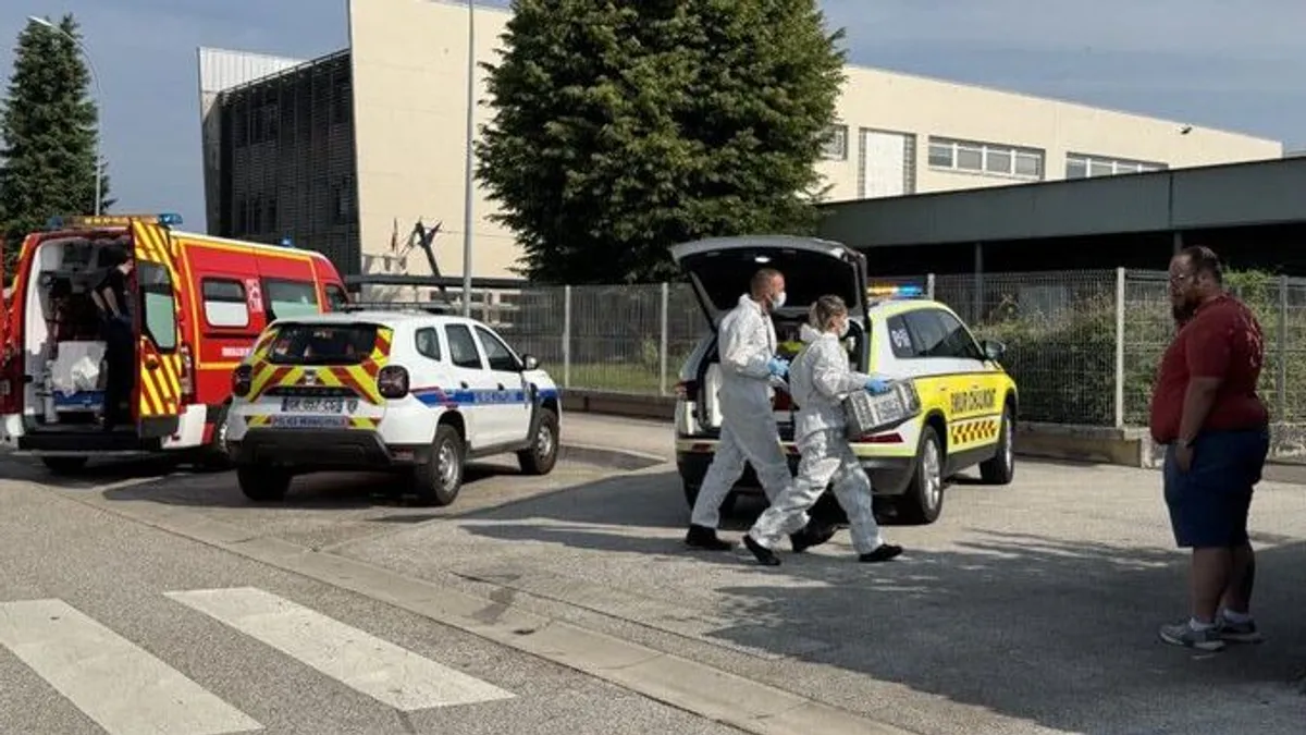 Horror: halálra késeltek egy 31 éves tanársegédet
