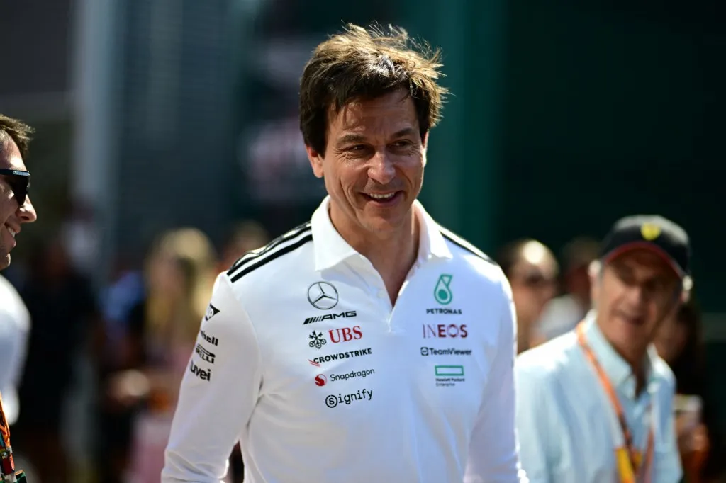 Forma-1 Toto Wolff of Mercedes-AMG Petronas walks during the race of the Spanish GP, the 9th round of the Formula 1 World Championship, at Circuit de Catalunya in Montmelo, Catalunya, Spain, on June 1, 2025. (Photo by Andrea Diodato/NurPhoto) (Photo by Andrea Diodato / NurPhoto via AFP), pornó