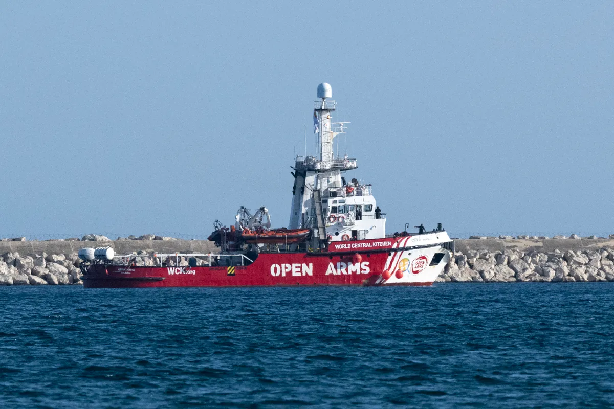 Matteo Salvini bírósági tárgyalását követően kiderült, nem Olaszországnak, hanem Spanyolországnak kellett volna biztos kikötőt nyújtania az Open Arms civilhajón utazó illegális bevándorlóknak