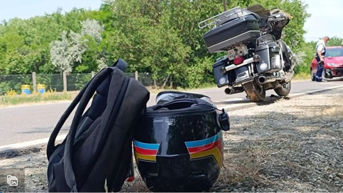 Motoros konvoj elé kanyarodott egy idős nő, baleset lett belőle