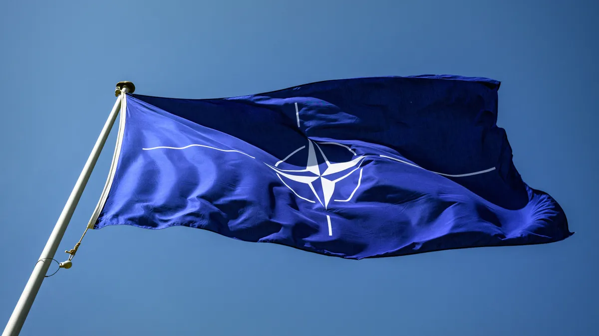 Történelmi NATO-csúcs jöhet, vagy látványos megosztottság