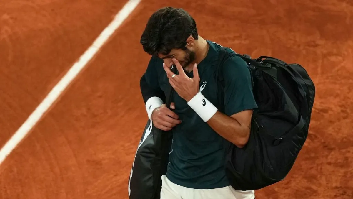 Drámai sérülés után jutott döntőbe a Roland Garros címvédője – videó