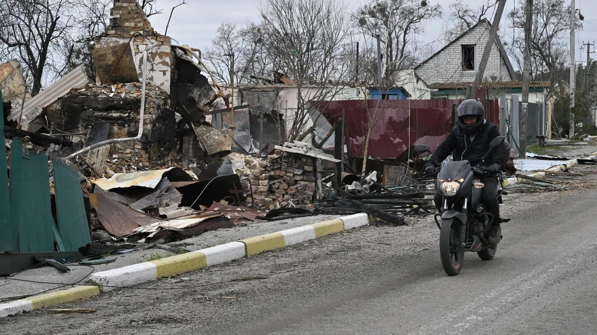 Motoros lábát törték el az ukrajnai toborzók