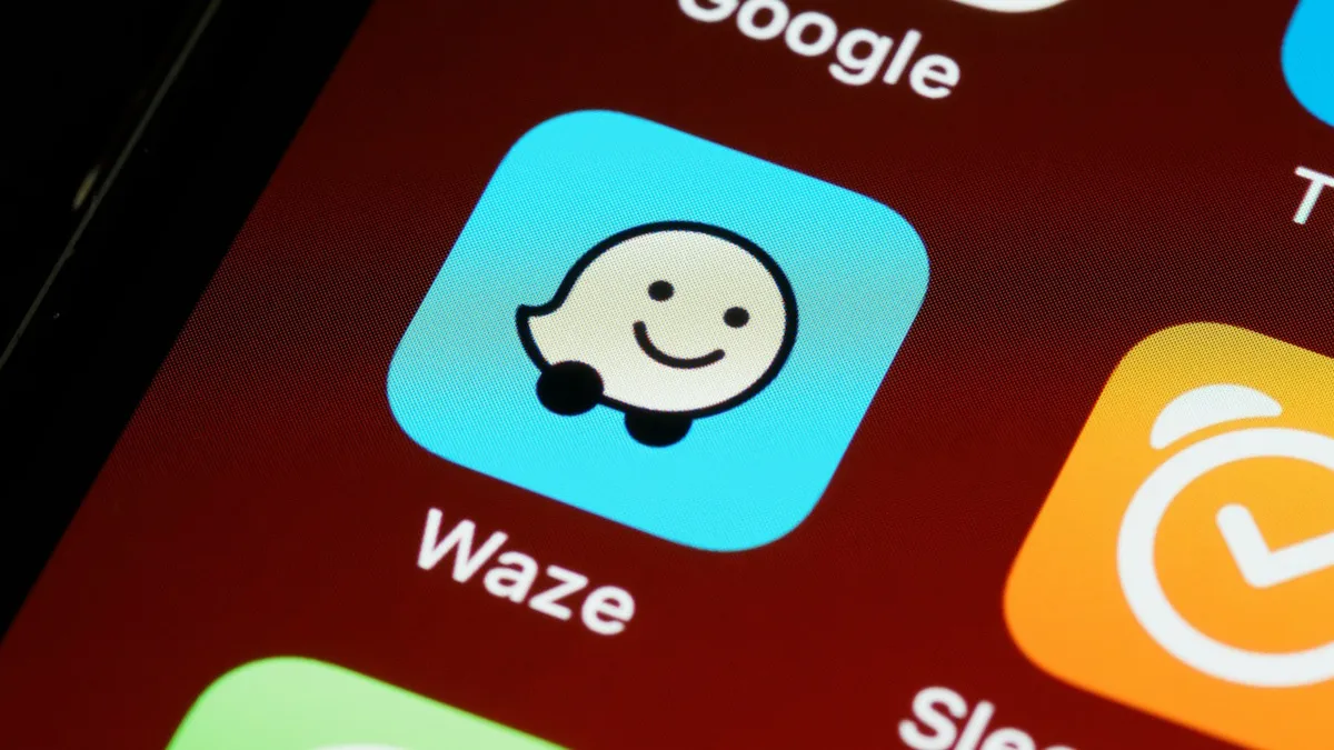 Nagy használhatósági frissítést kap a Waze