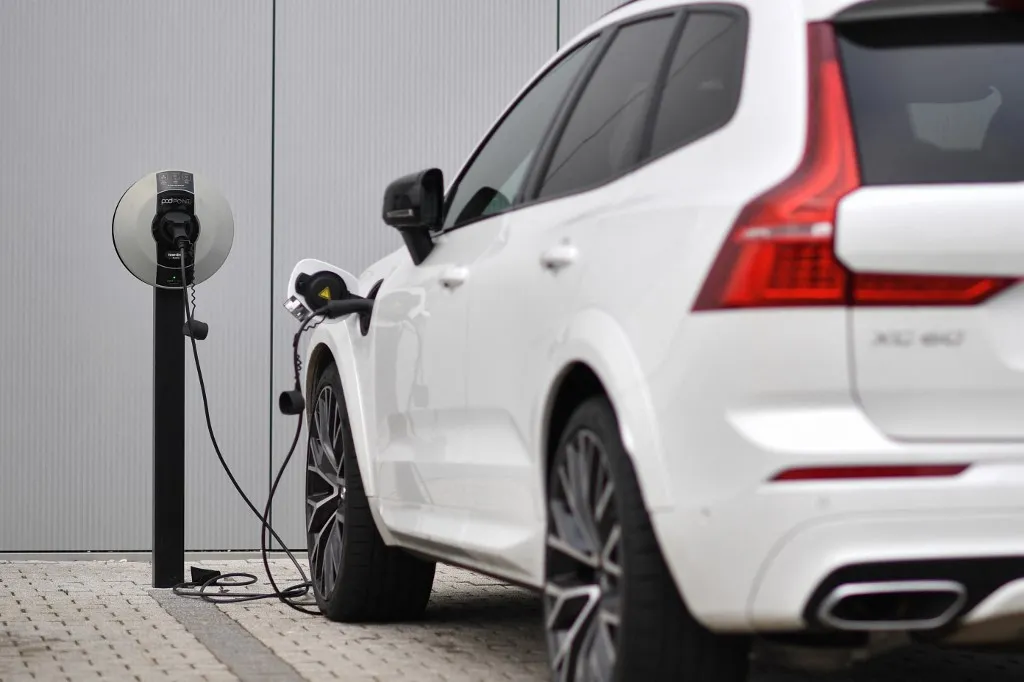 A Volvo 2026 januárjában piacra dobja az EX60-at, amely az XC60 népszerű elektromos utódja lesz.