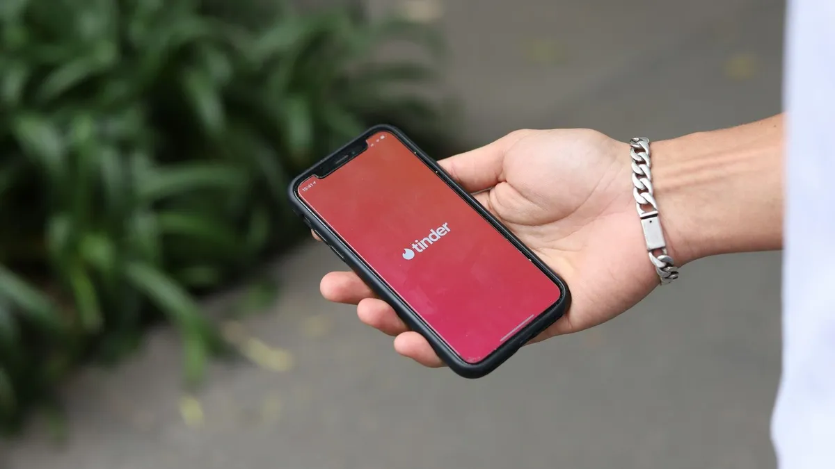 Ezért frissítik kétségbeesetten a profiljukat a Tinder-felhasználók