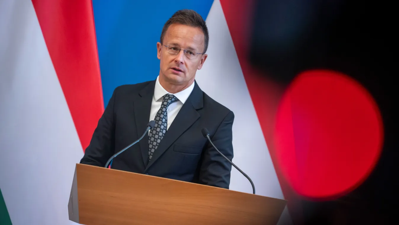 Szijjártó Péter a magyar gyógyszergyártásról beszélt – videó Kép
