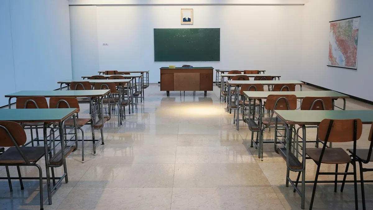 Tanár ellen vádat emeltek: megdöbbentő részletek derültek ki