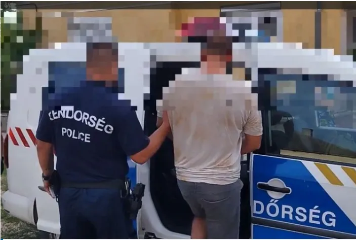 A gyanúsított eszközein gyermekpornográfia gyanúját megalapozó felvételeket találtak