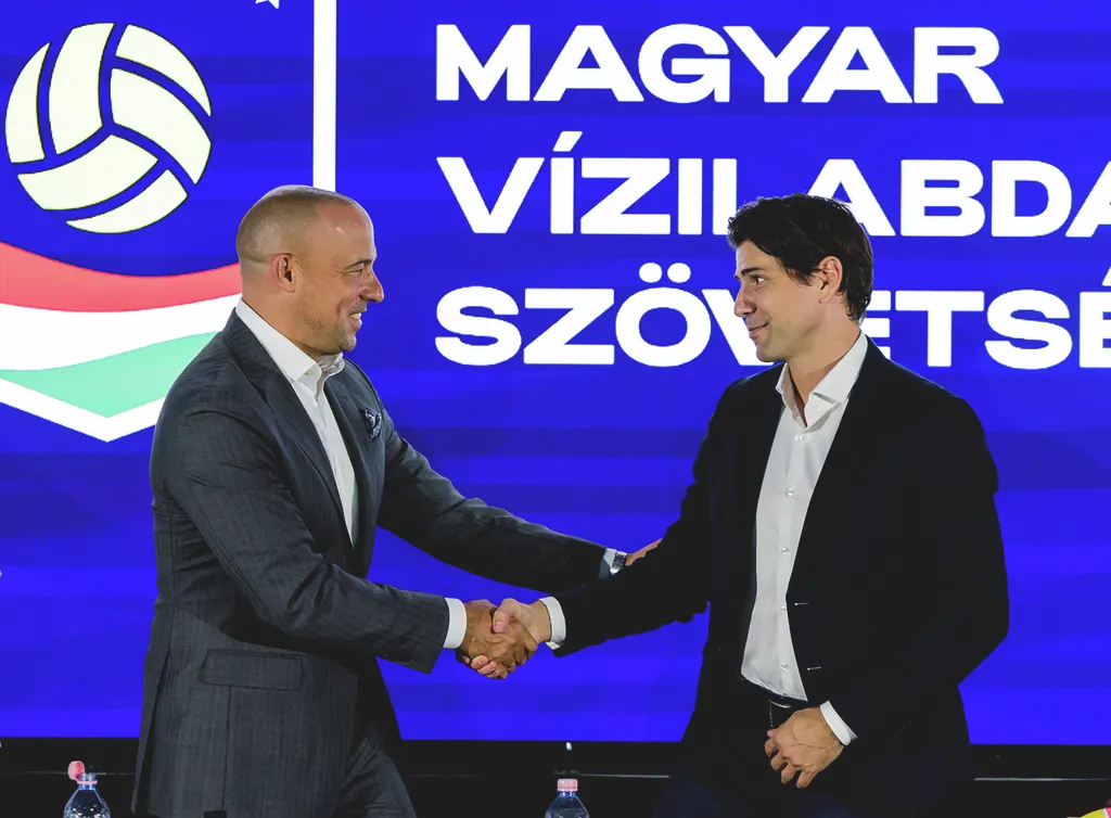 Az ezüstérmes vízilabda-válogatott sajtótájékoztatója, ezüstérmesvízilabda-válogatott