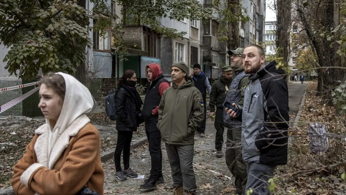Sokkoló felvétel: így próbáltak elrabolni az ukrán toborzók egy férfit a piacról