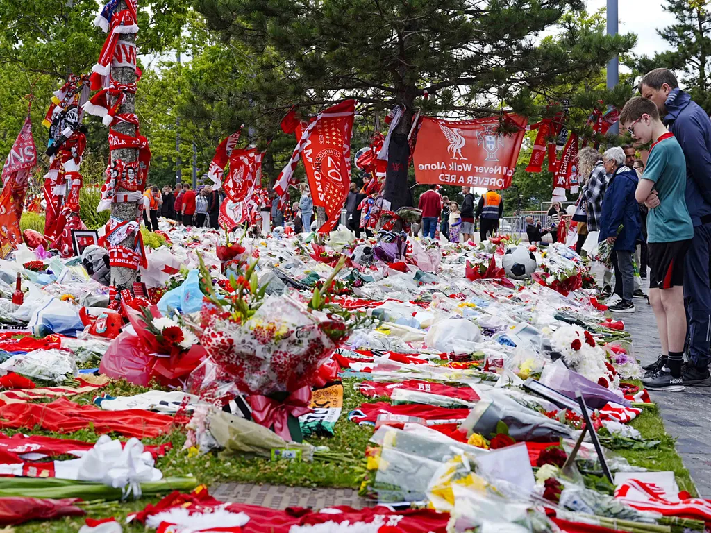 Diogo Jota temetése, DiogoJotatemetése, DiogoJota, temetés, 2025.07.05. Tributes at Anfield Stadium, home of Liverpool, in memory of Diogo Jota who has died at the age of 28. Liverpool are preparing to bid an emotional farewell to Diogo Jota at the forwar