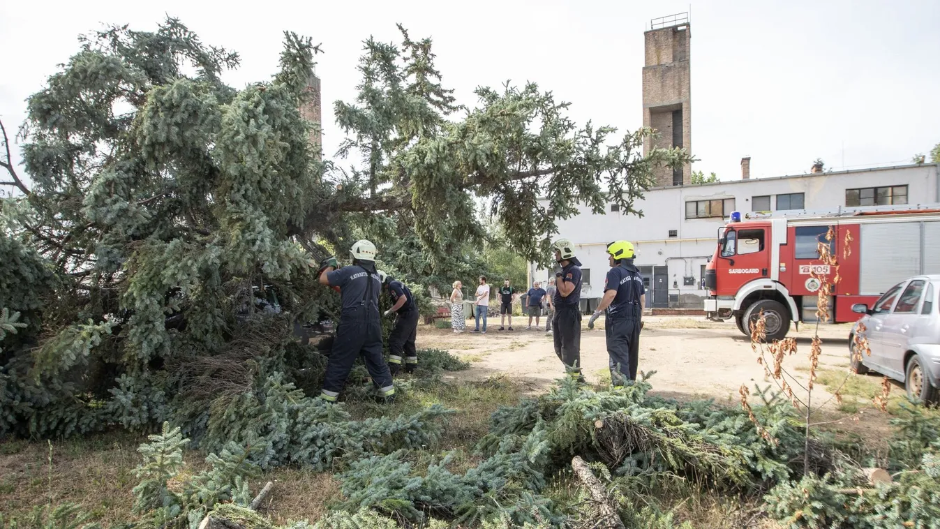 Még bőven tart a viharkárok felszámolása az országban Kép