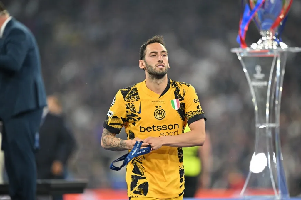 sallai roland MUNICH, GERMANY, MAY 31: Hakan Calhanoglu of Inter, is seen after the UEFA Champions League football final match between Paris Saint-Germain and Inter Milan at the Munich Football Arena in Munich, Germany, on May 31, 2025. Mustafa Yalcin / Anadolu (Photo by MUSTAFA YALCIN / Anadolu via AFP)