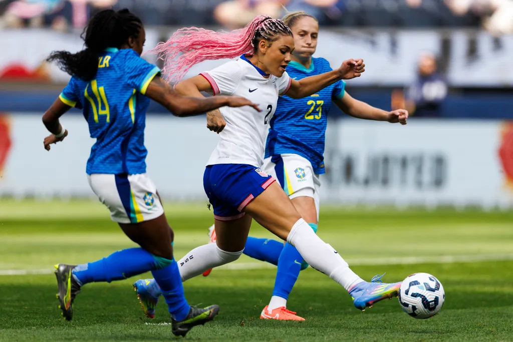 Trinity Rodman különleges hajviselettel a brazilok elleni barátságos meccsen
