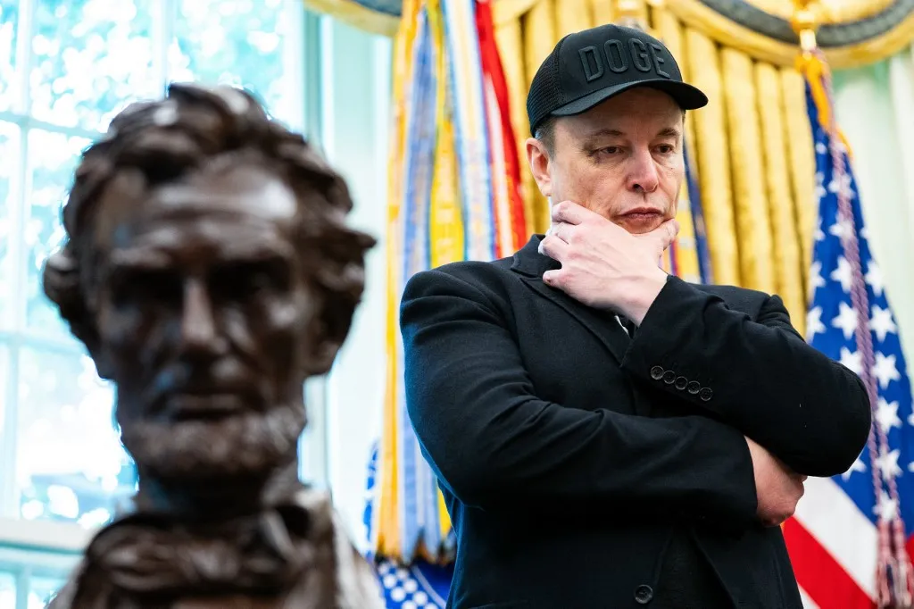 Musk keresztbe akar tenni Trumpnak, de meglett az ára