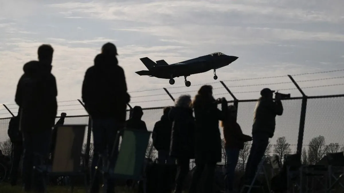 Hollandia F–35-ös vadászgépeket küld Kelet-Európa egére