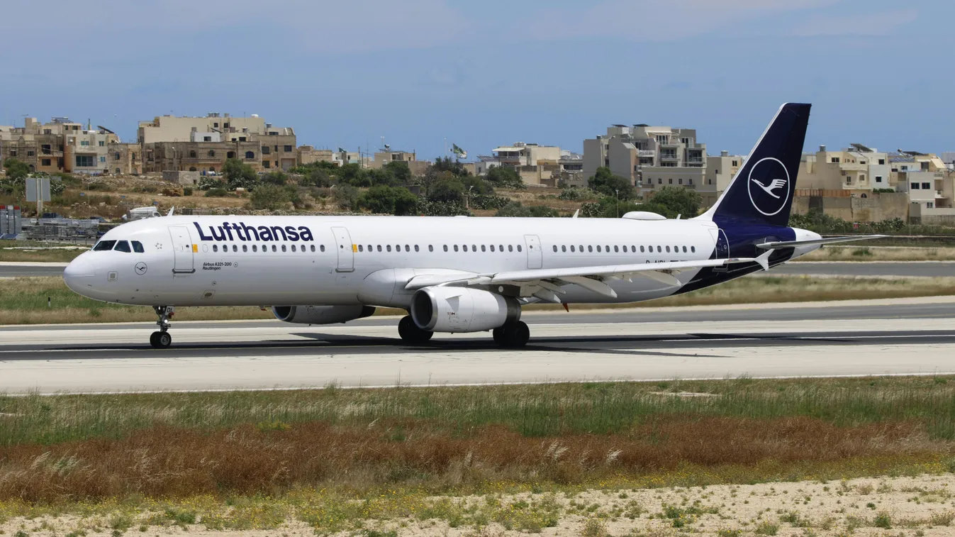 Rendkívüli döntést kellett hoznia a Lufthansa pilótájának a magyar légtérben Kép