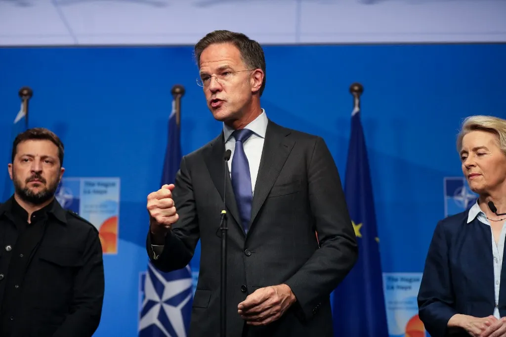 A NATO-főtitkár szerint az USA döntése Ukrajna jövőjét veszélyezteti