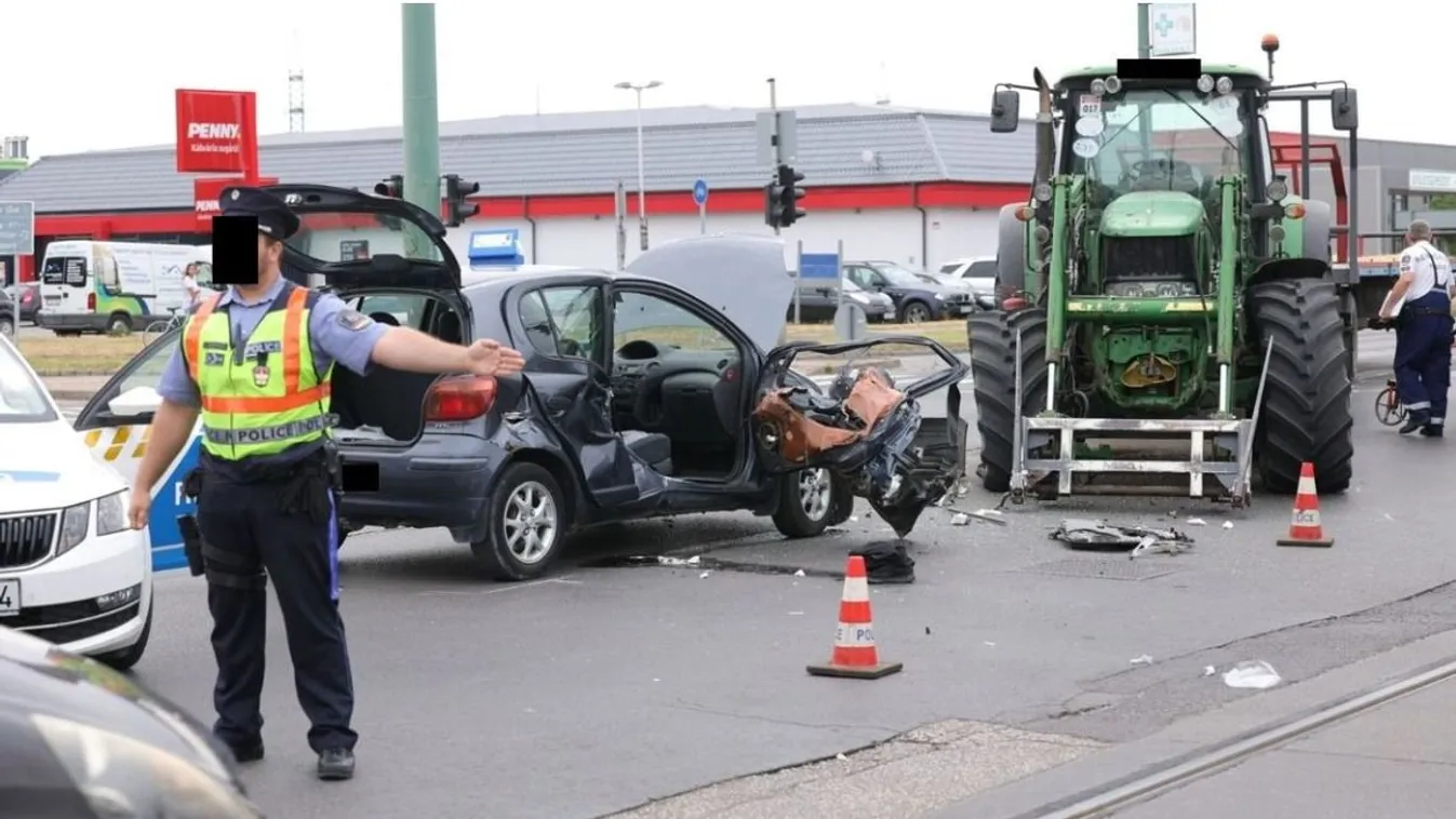 Súlyos baleset a Kálvária sugárúton: teljesen összeroncsolódott egy autó Kép