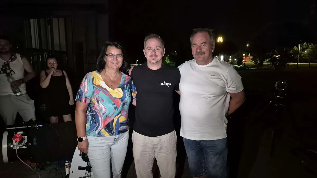 Megható pillanat! Kapu Tibor szülei is elmentek, hogy lássák fiukat az ISS felett