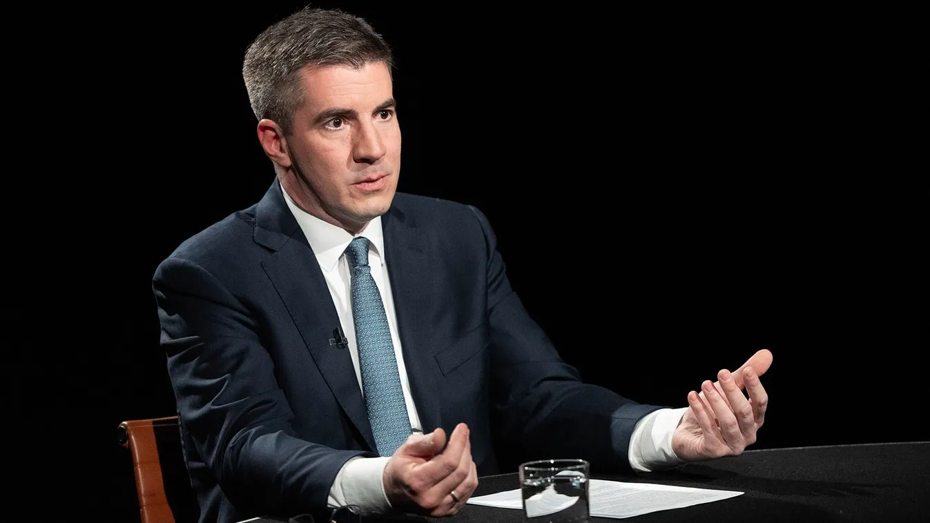 Kocsis Máté: „Kezdünk!” Kép
