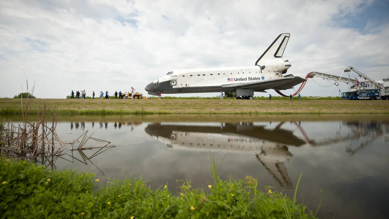 A NASA utolsó nagy dobása: ilyen volt a legendás űrrepülőgép utolsó útja - galéria Kép