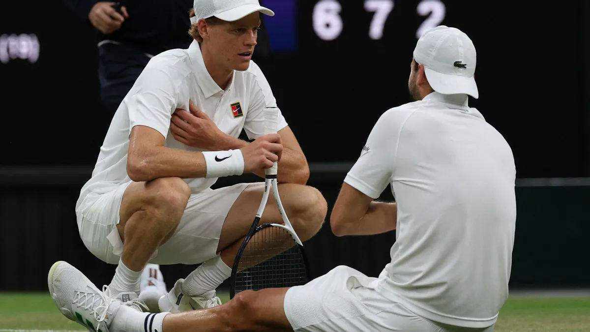 Szívszorító dráma után jutott tovább a kiesés szélén álló világelső Wimbledonban