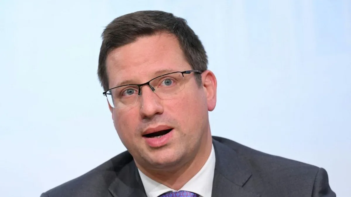 Gulyás Gergely keményen helyretette Karácsony Gergelyt