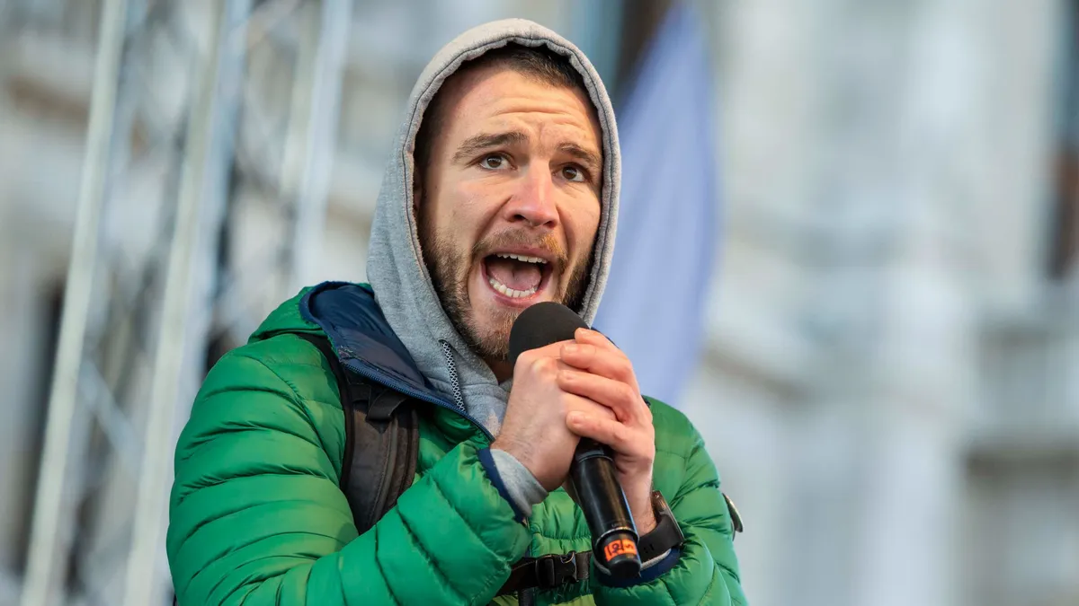 NoÁr: Dicsőség Ukrajnának!