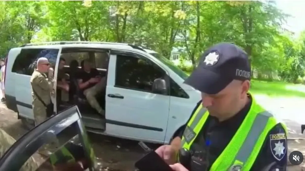 „Most véged van, te ku**a!” – újságírót raboltak el az ukrán sorozótisztek