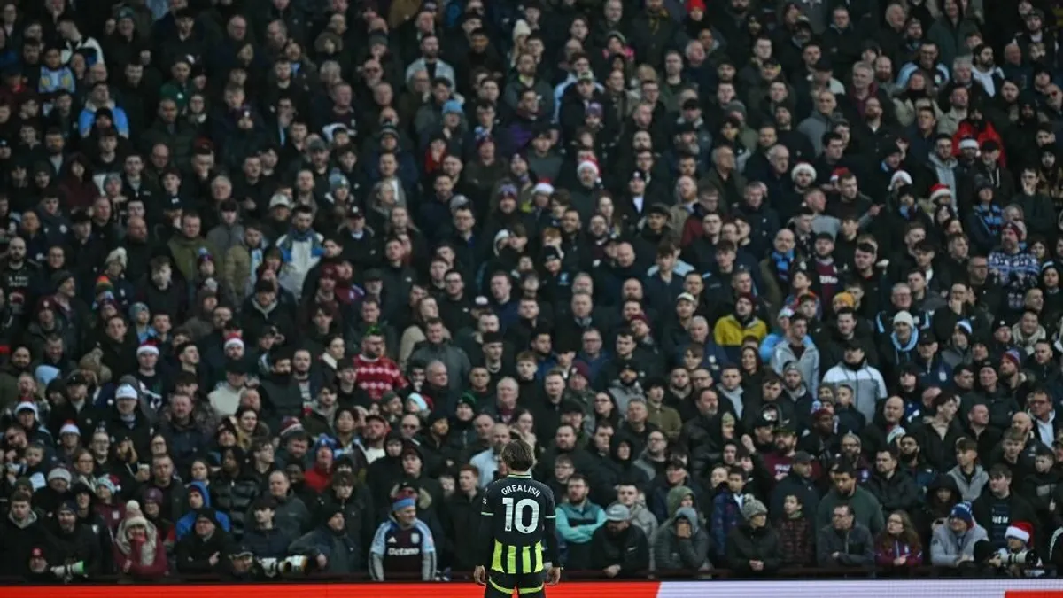 Részegen ütötte meg a Manchester City sztárját a megalázott United-szurkoló