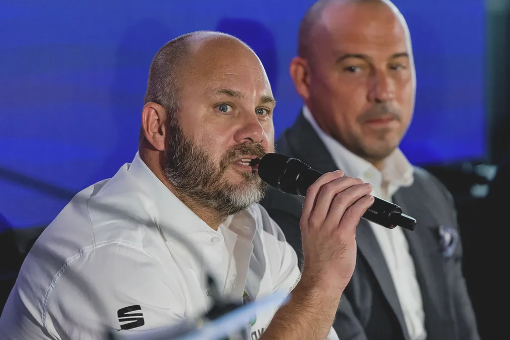 Az ezüstérmes vízilabda-válogatott sajtótájékoztatója, ezüstérmesvízilabda-válogatott