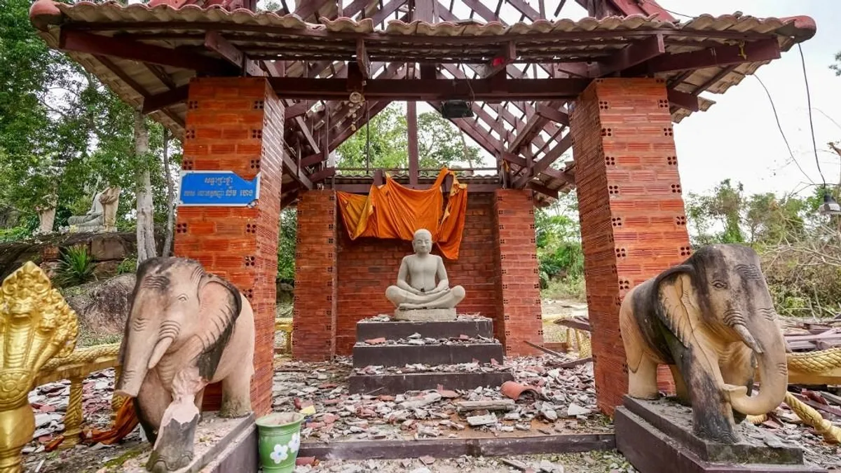 Thaiföld és Kambodzsa: Mindkét fél egymást vádolja a konfliktus kirobbantásáért