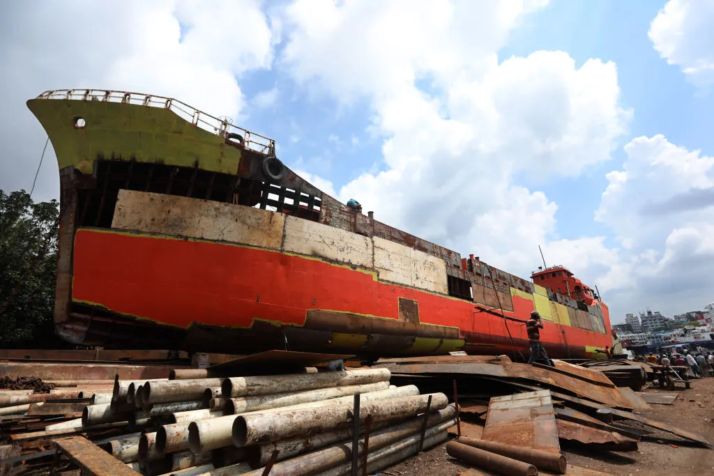 Ship-Breakers, hajóbontás, hajó-újrahasznosítás, hajó-ártalmatlanítás