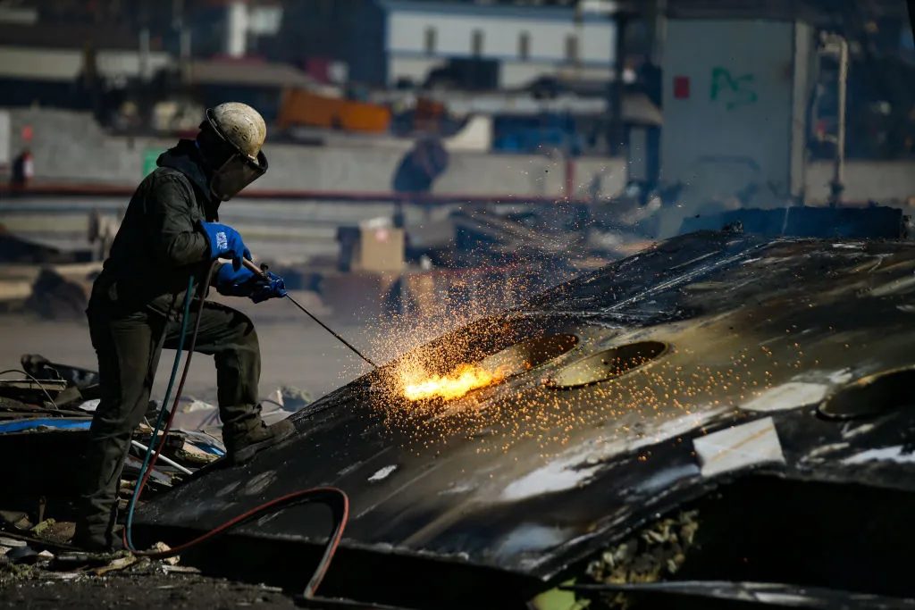 Ship-Breakers, hajóbontás, hajó-újrahasznosítás, hajó-ártalmatlanítás