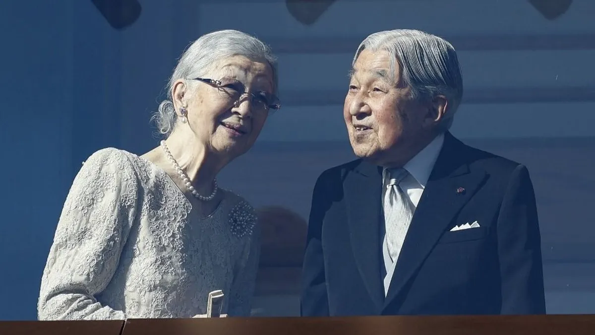 Kórházba került a volt japán császár