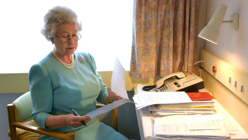 Queen Elizabeth II, Royal vonat, utazás, királyi vonat, kivonják a forgalomból