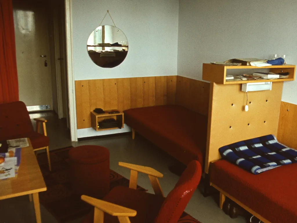 Lakótelepi design, lakótelepidesign, egykori panelbelsők, egykoripanelbelsők, Lakberendezés a szocializmusban, galéria, 2025