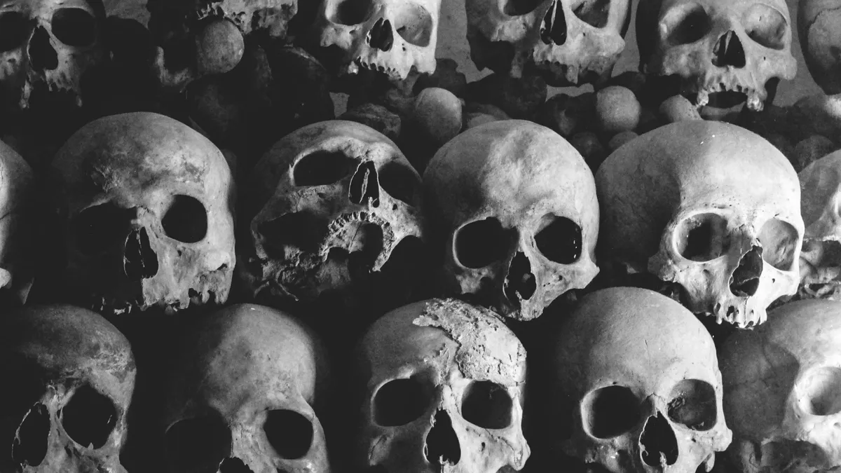 Holttesteket gyűjtött a tinédzser banda, 37 emberi maradvány került elő a pesti lakásból