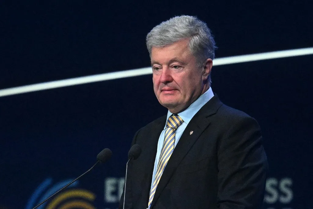Petro Porosenko volt ukrán elnöktől komoly kritikákat kapott Zelenszkij (Fotó: AFP)