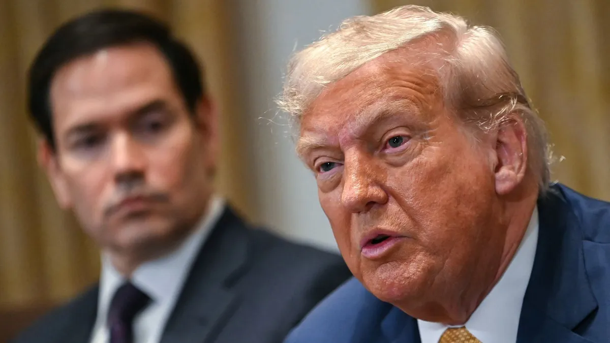 Egy titokban készült felvétel szerint Trump durván megfenyegette Putyint