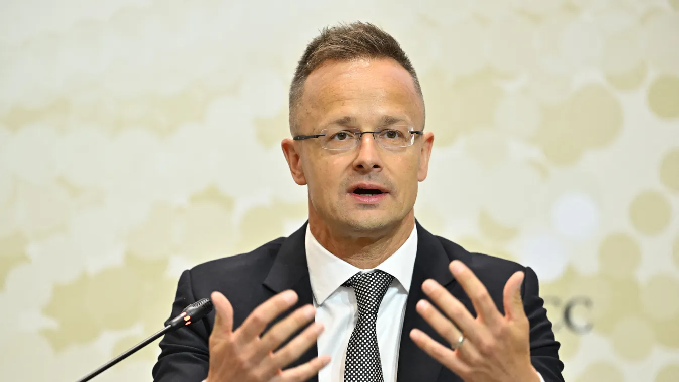 Szijjártó Péter szerint rossz üzlet köttetett Európának Kép