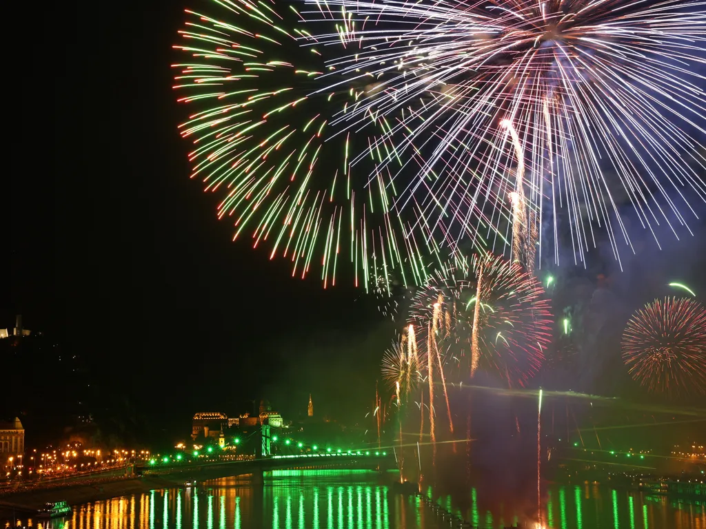 Augusztus 20., tűzijáték, Augusztus20tűzijáték, drónshow, Budapest, 2025.08.20.