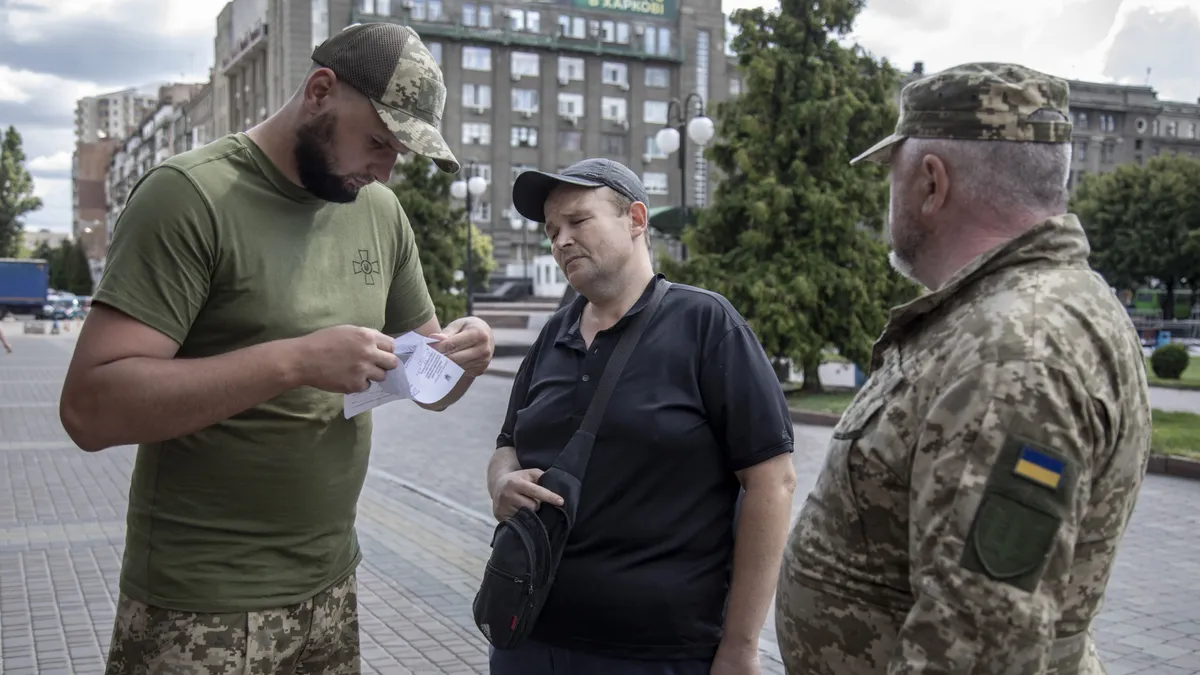 Idős asszonyt lőttek fejbe kényszersorozás közben Ukrajnában