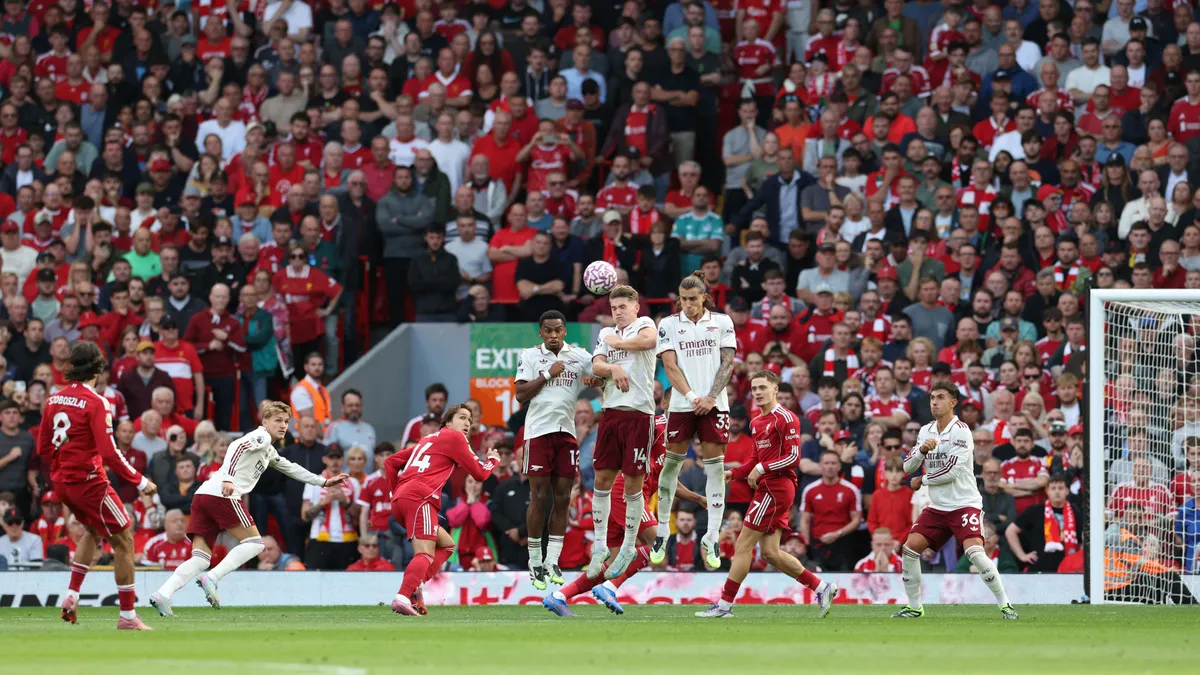 Nézze meg Szoboszlai Dominik óriási szabadrúgásgólját az Arsenal ellen!