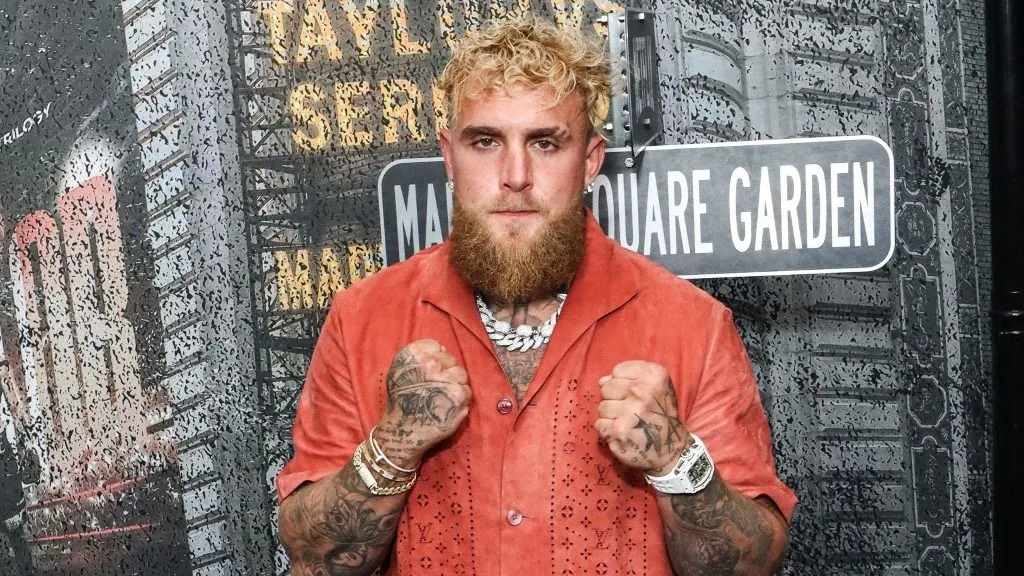 Jake Paulnak alaposan fel kell készülnie, mert a Tank elképesztő ütőerővel rendelkezik