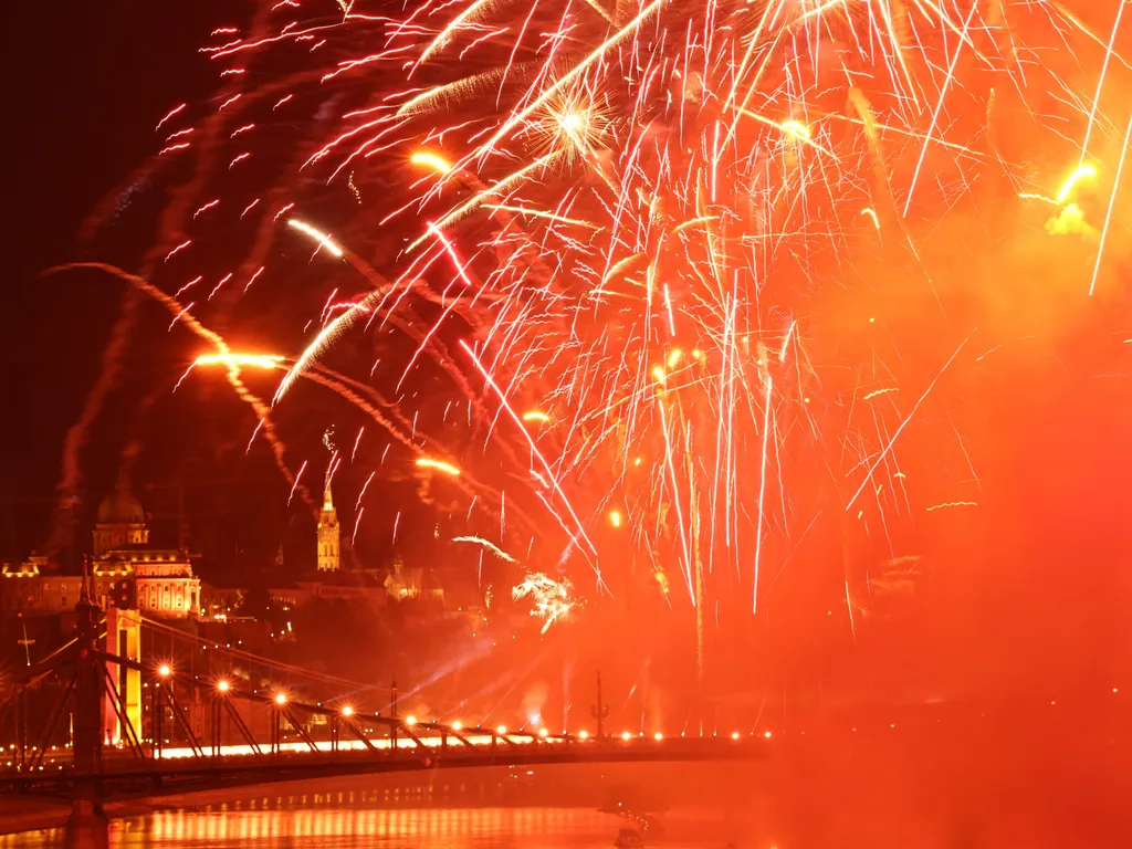 Augusztus 20., tűzijáték, Augusztus20tűzijáték, drónshow, Budapest, 2025.08.20.