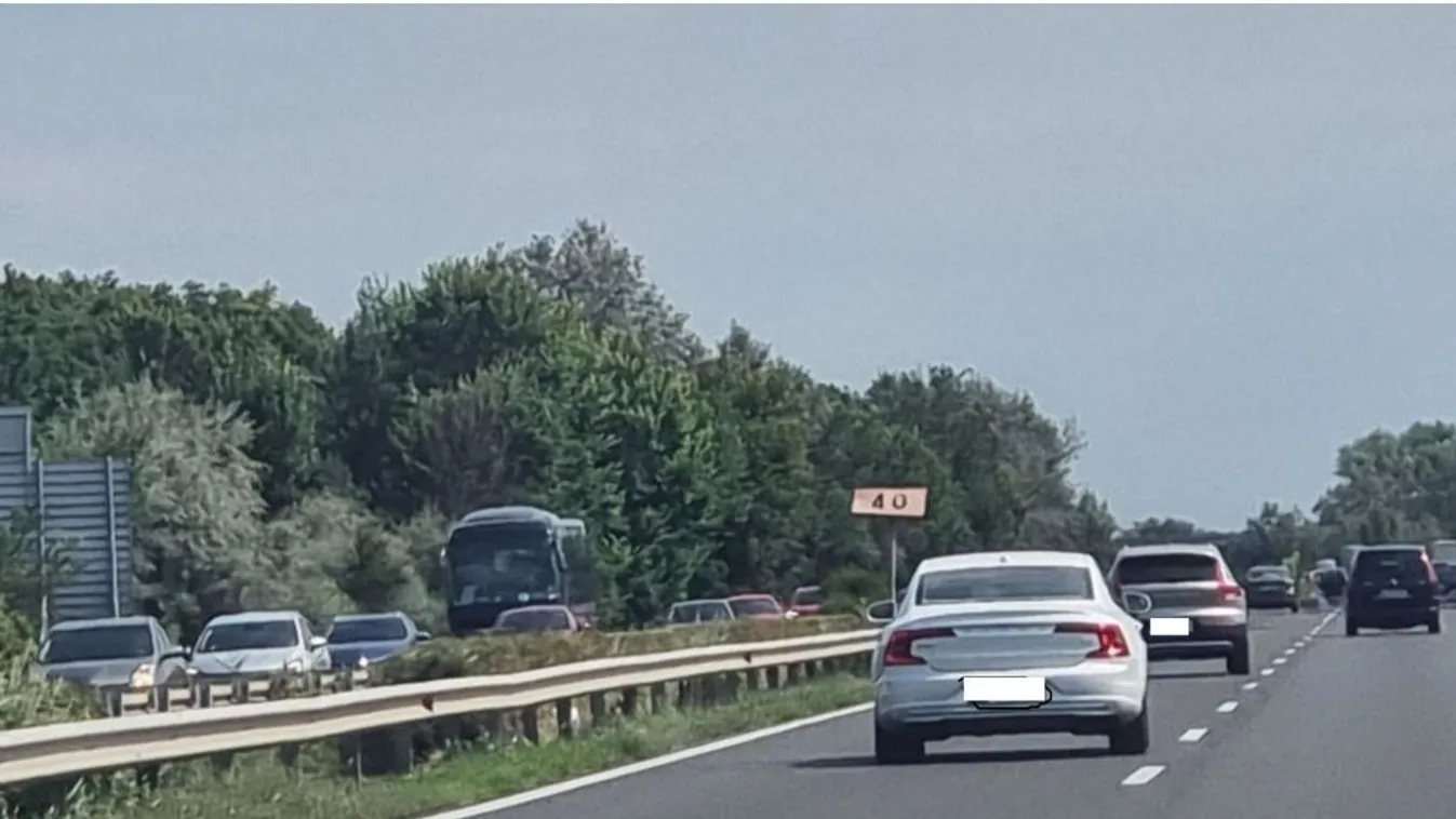 Teljes káosz az M7-esen: baleset és torlódás is nehezíti a közlekedést Kép