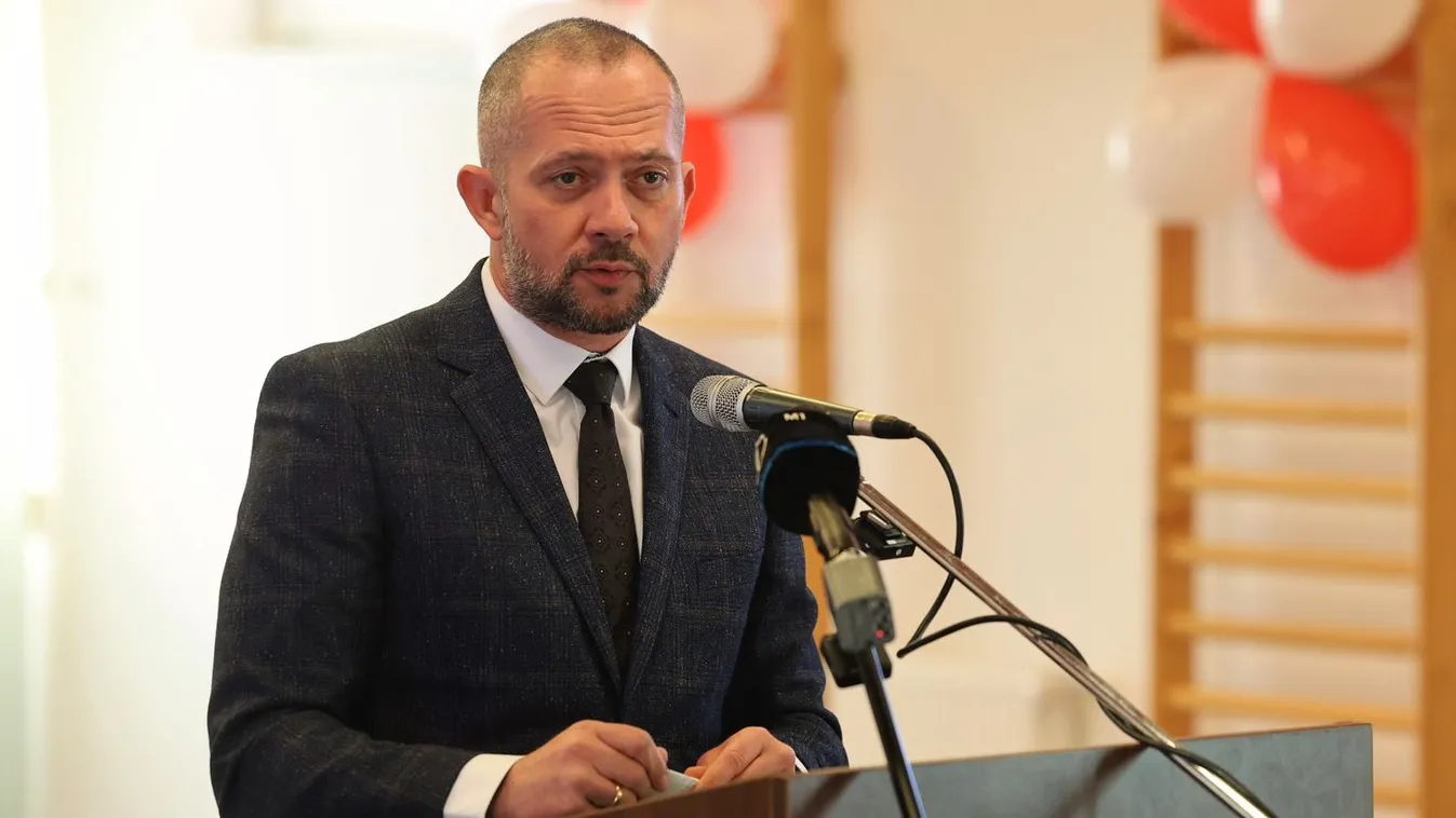 A kormány a vidéki közösségeknek adja az üresen álló épületeket Kép